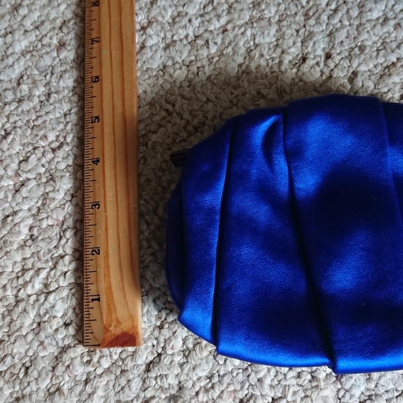 BCBG MaxAzria royal blue color clutch - Picture 4 of 10